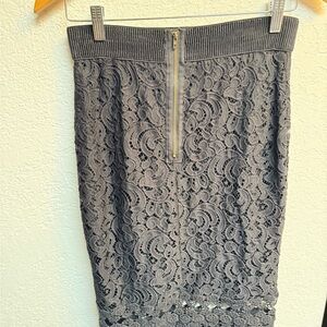 Elegant Gray Lace Pencil Skirt